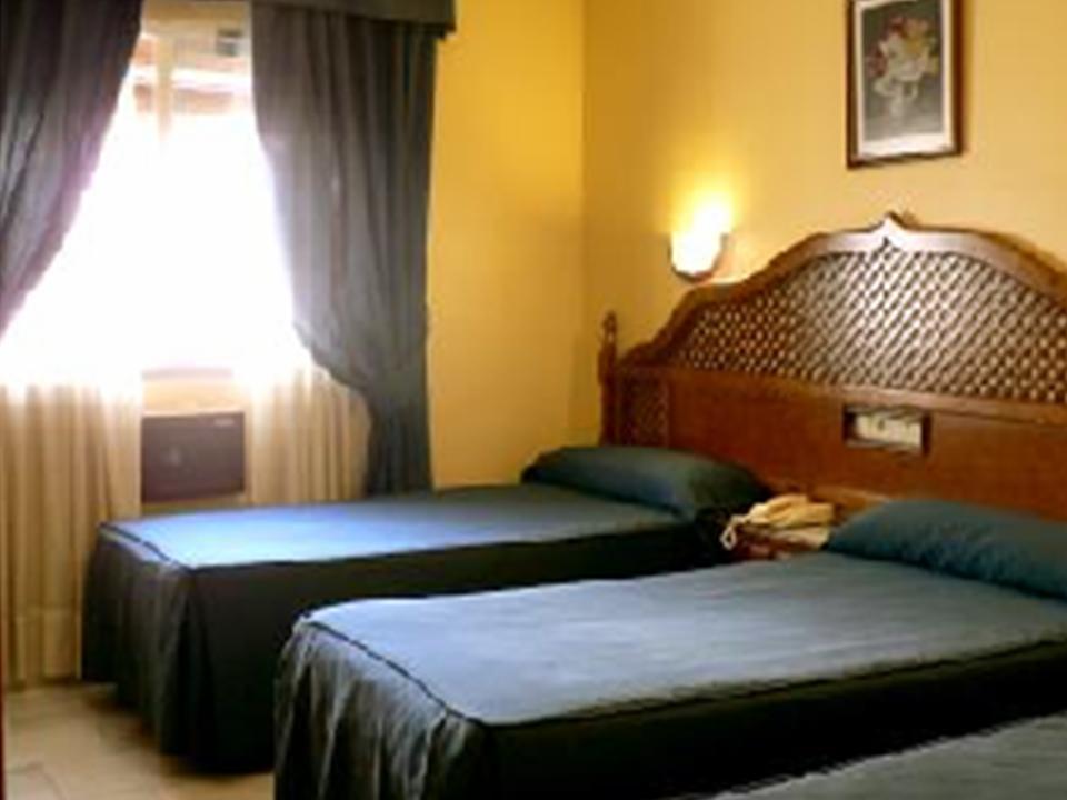 Hostal El Triunfo Kordoba Bagian luar foto